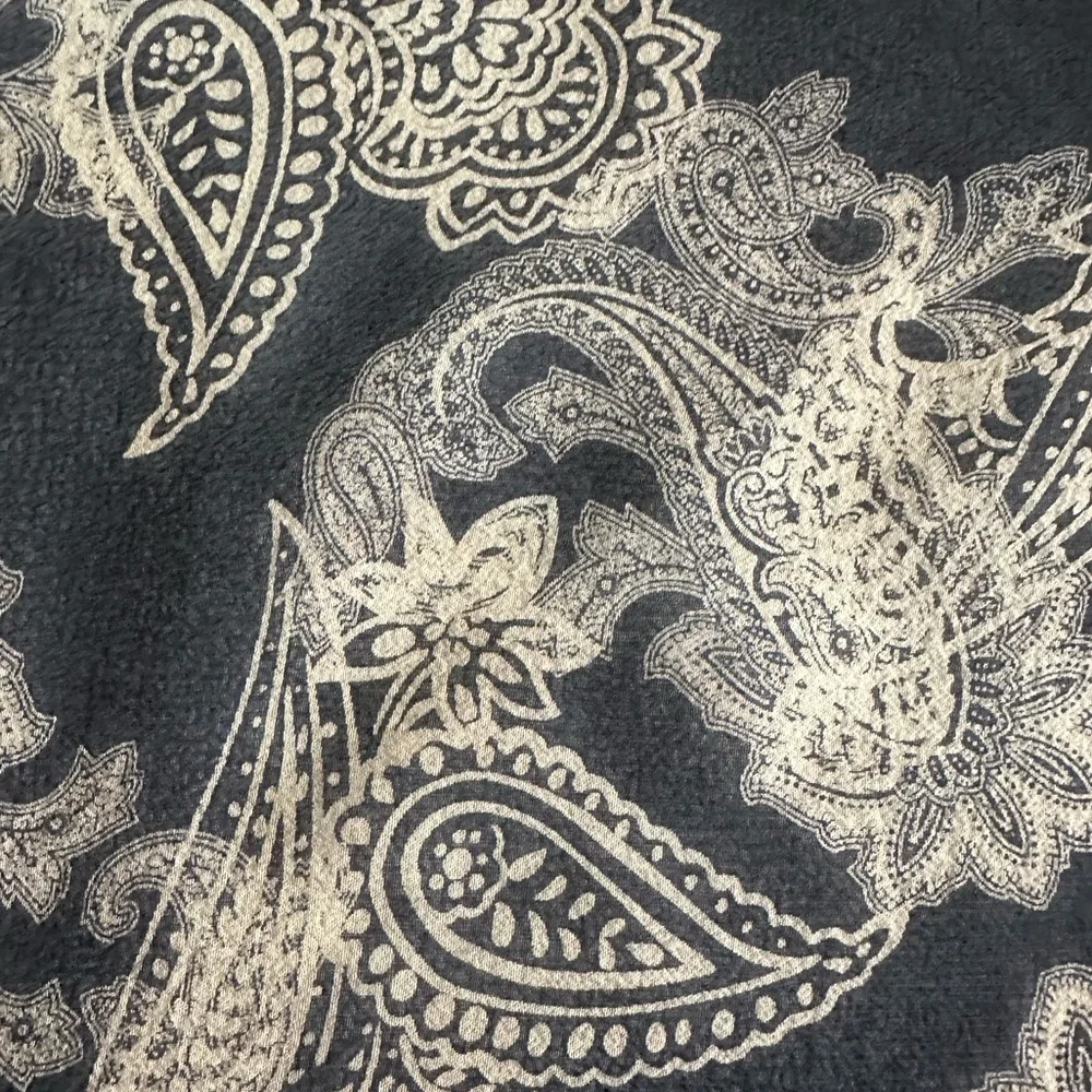 Scarf Paisley Floral Lightweight Black Cream 19” X 19”
